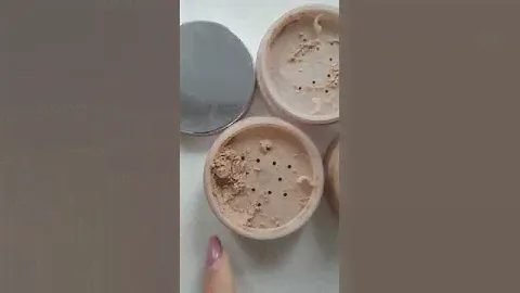 Мінеральна розсипчаста пудра Mary Kay.